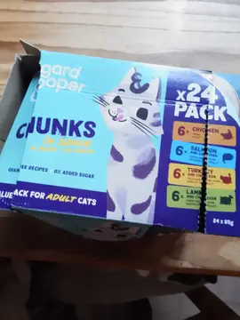 boîtes a chats nourriture