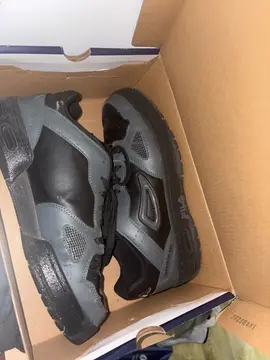 Chaussures Fila taille 40