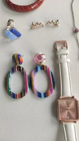 bijoux et montre
