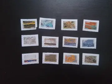 série de 12 timbres œuvres de la nature 2018