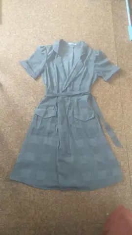 Robe grise