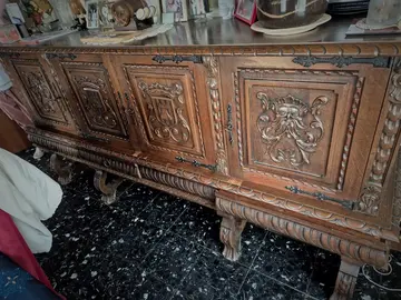 buffet + table + chaises