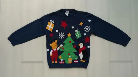 Pull de noel. H&M. Taille 18 - 24 mois. 92 cm