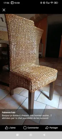 6 chaises bon état assises abîmées mais peuvent être recouvertes très confortables