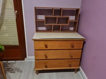 commode et petit meuble le
