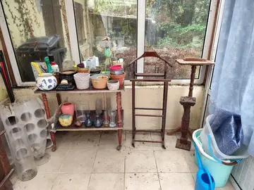Bibelots, Vases... - tout doit disparaitre avant débarras total