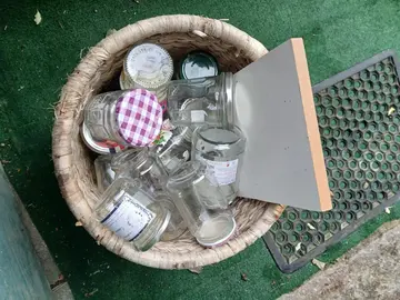donne pots pour confitures ou autres