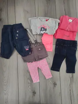 Vêtements garçon et fille de 1 à 9 mois