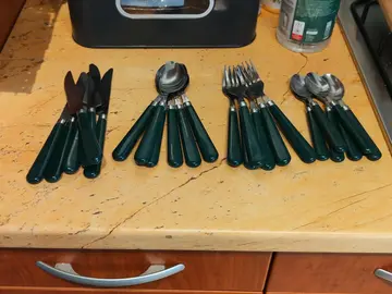 ménagère 6 couverts