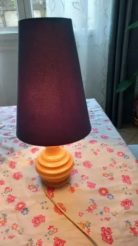 Lampe de chevet pied saumon chapeau haut bleu sombre