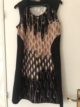robe sans manches