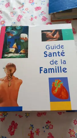 classeur "guide santé de la famille"