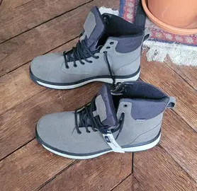 Chaussures de marche Quechua taille 42