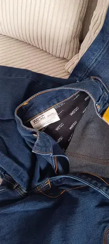 donne 3 jeans homme. très peu portes