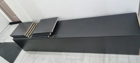 Armoire de rangement haute 1 porte Hateur 200 cm. profondeur 40 cm largeur 40 cm