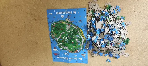 Puzzle 500 pièces complet avec poster mais sans boite
