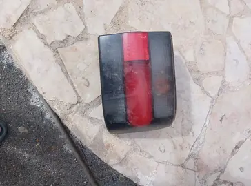 feu arrière de Renault 19