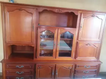 Grand buffet en bois
