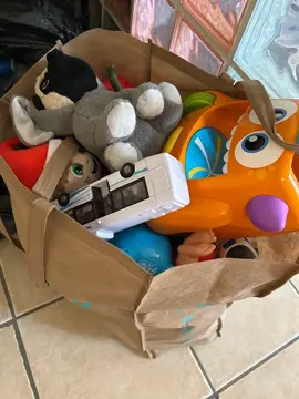2 grands sacs à jouets