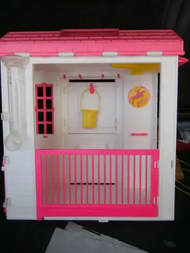Ecurie Barbie des années 90