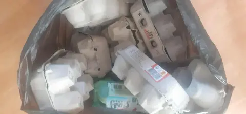 boites d'œufs vides