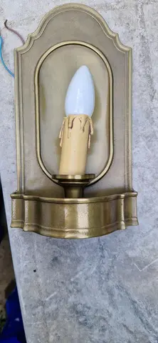 applique murale électrique