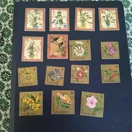 donne timbres collection étrangers 1lot par envoie fleur