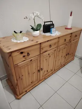 buffet en pin