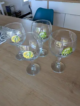 4 verres a cocktail