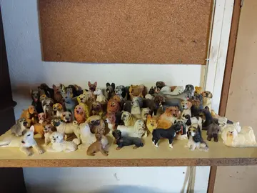 lot de figurines chiens
