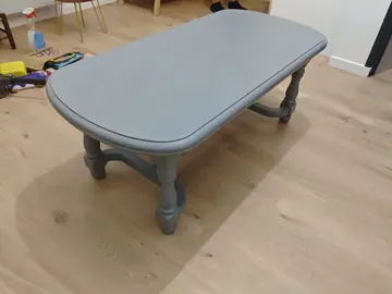 table basse bois massif mais repeinte