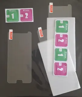 3 verres trempés pour smartphone