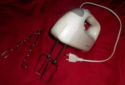 batteur électrique à main