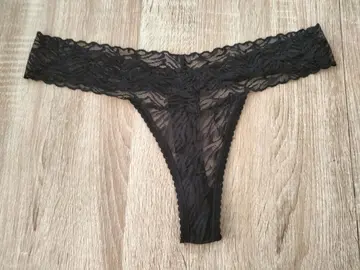 string femme taille L