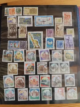 2 pages uniques timbres Italie