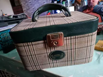 valisette de voyage vide