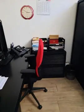 bureau en bois noir