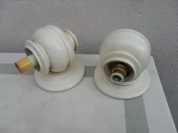 Appliques en bois