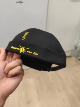 demi casquette