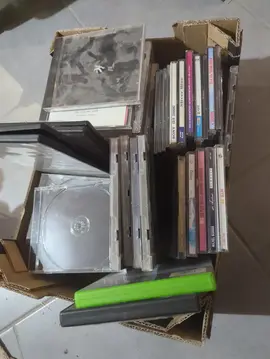 boîtes de cd vides