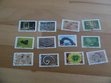 Série 12 timbres LAND ART 2024