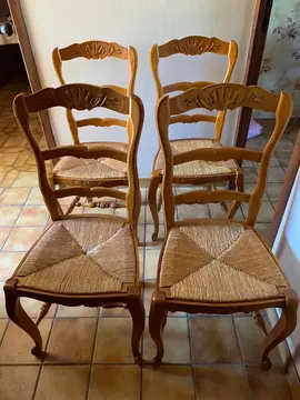 Chaises én chêne blond dessus paillé amovible