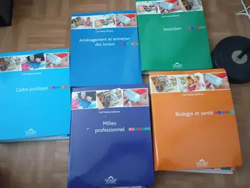 livre CAP petite enfance