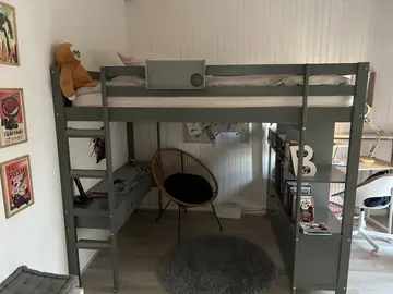 lit mezzanine