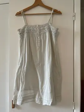 Robe t M