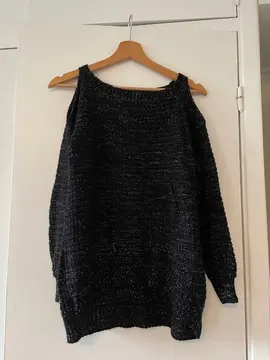 Pull épaules ajourées taille unique