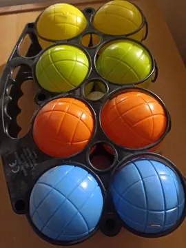 pétanque en plastique