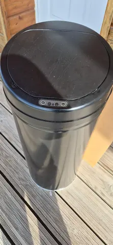 poubelle automatique