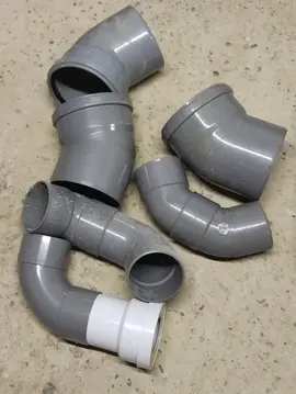 coude PVC diamètre 160 à joint et diamètre 100