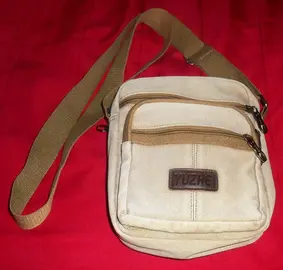 sacoche 18 x 22 x 8 cm beige
